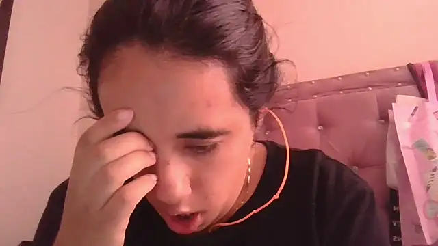 annarose19 online show from March 12, 2026, 5:28 pm