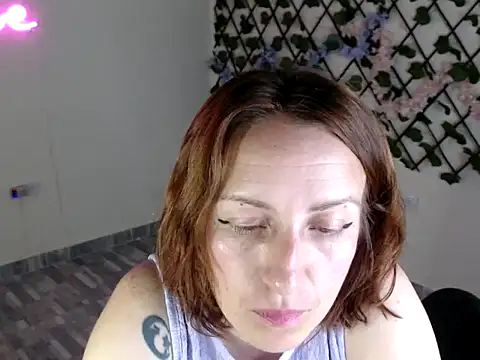 Snapshot of kittykalor09 chatting on April 18, 2026, 10:10 pm kittykalor09 online show from April 18, 2026, 10:10 pm