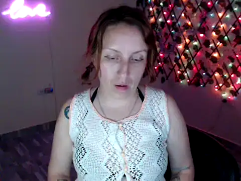 Snapshot of kittykalor09 chatting on May 7, 2026, 3:11 am kittykalor09 online show from May 7, 2026, 3:11 am