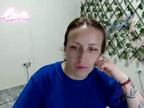 Snapshot of kittykalor09 chatting on April 25, 2026, 1:19 am kittykalor09 online show from April 25, 2026, 1:19 am