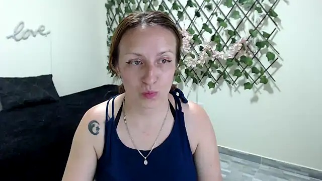Snapshot of kittykalor09 chatting on May 15, 2026, 10:52 pm kittykalor09 online show from May 15, 2026, 10:52 pm
