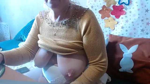 QueenLana online show from September 24, 2025, 6:31 am