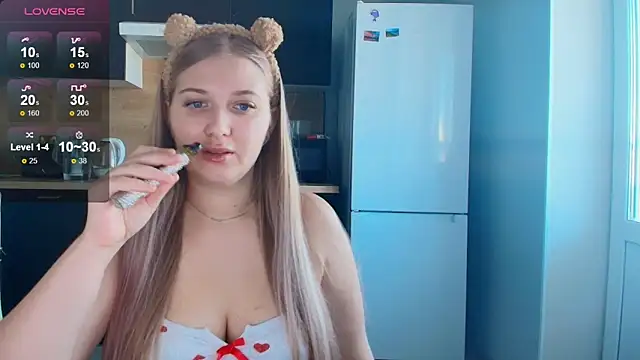 Snapshot of Adr1ana_ chatting on February 14, 2026, 7:19 am Adr1ana online show from February 14, 2026, 7:19 am