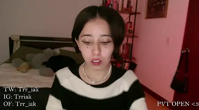 Snapshot of babyluna_8_8 chatting on January 9, 2025, 5:44 am babyluna 8 8 online show from January 9, 2025, 5:44 am