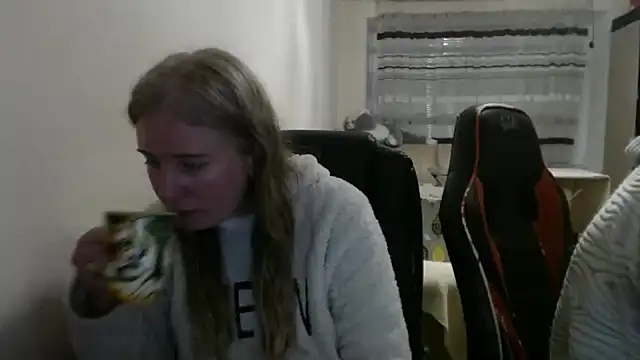 PeterAndJen online show from February 16, 2026, 8:29 pm