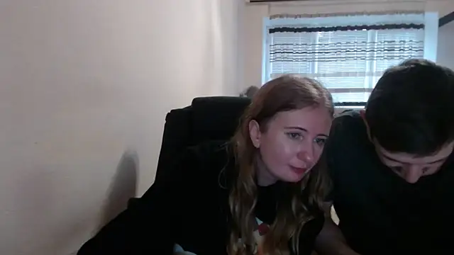 PeterAndJen online show from December 5, 2025, 1:10 pm