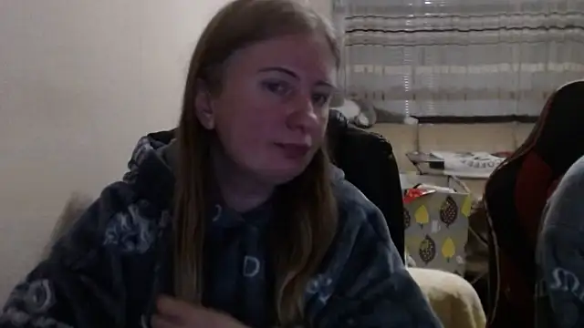 PeterAndJen online show from February 9, 2026, 8:18 pm