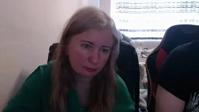 PeterAndJen online show from April 16, 2026, 8:04 am