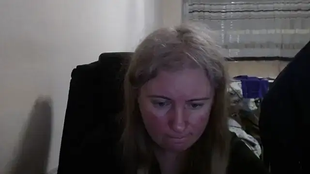 PeterAndJen online show from April 6, 2026, 6:09 pm