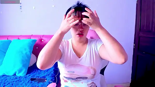 crissn0707 online show from January 19, 2026, 1:15 pm