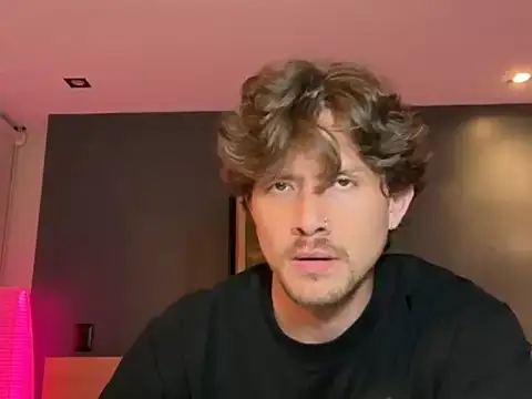 Snapshot of mcklister_kinky_feets chatting on February 7, 2026, 2:41 am mcklister kinky feets online show from February 7, 2026, 2:41 am