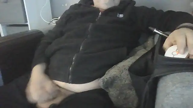 Naturistmale45 online show from May 5, 2026, 8:28 am