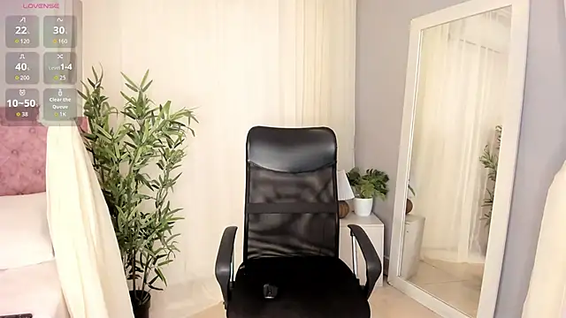 Snooky Clinton online show from September 18, 2025, 11:41 pm