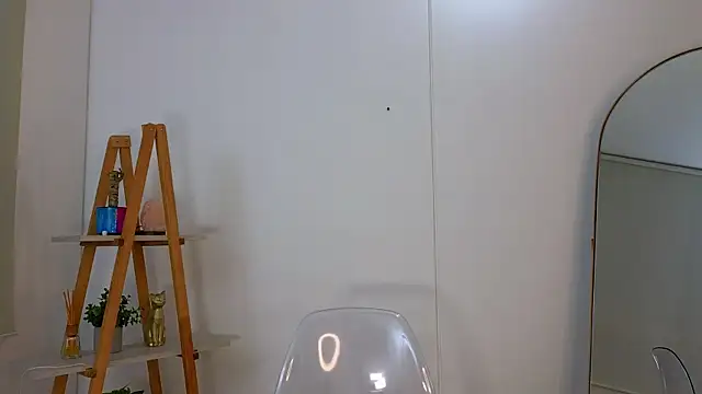 bella  adams online show from March 21, 2026, 11:47 am