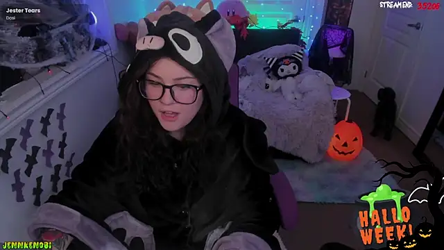 JennKenobi online show from October 27, 2025, 2:40 pm