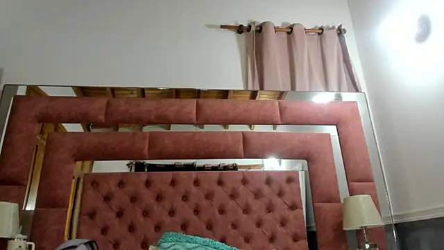 briana wonder69xxx online show from November 5, 2025, 9:29 pm