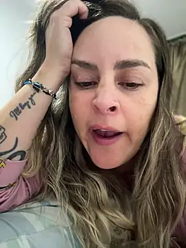 Snapshot of misslulipop chatting on February 28, 2025, 5:26 am misslulipop online show from February 28, 2025, 5:26 am