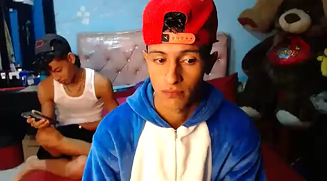 gustavo saaled19 online show from December 12, 2024, 11:47 pm