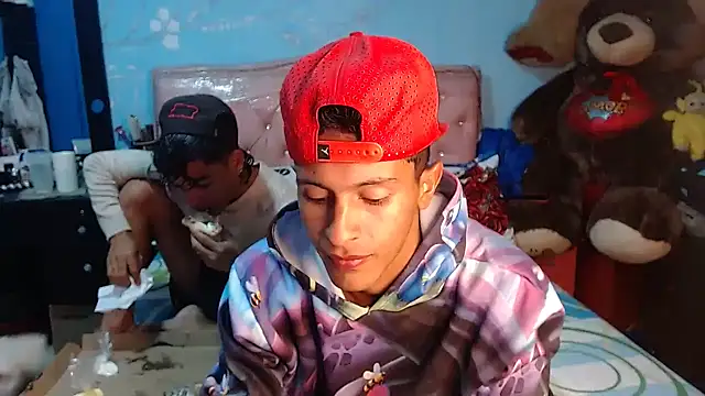 gustavo saaled19 online show from December 8, 2024, 2:35 am