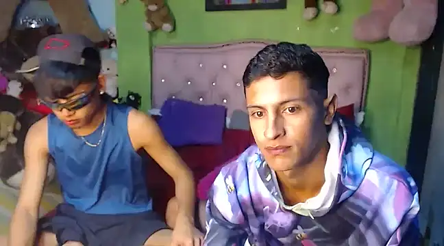 gustavo saaled19 online show from March 7, 2025, 11:05 pm