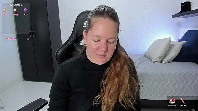 Snapshot of tamy_shine87 chatting on October 27, 2025, 4:35 am tamy shine87 online show from October 27, 2025, 4:35 am