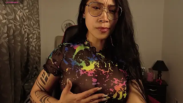 Snapshot of Angela_isabella chatting on February 8, 2026, 9:12 pm Angela isabella online show from February 8, 2026, 9:12 pm