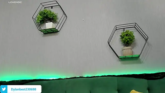 Dylan Best online show from November 3, 2025, 11:19 pm