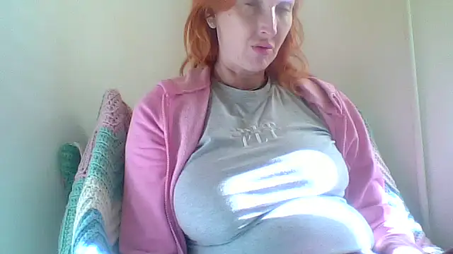 MssAngela online show from November 1, 2025, 9:14 am