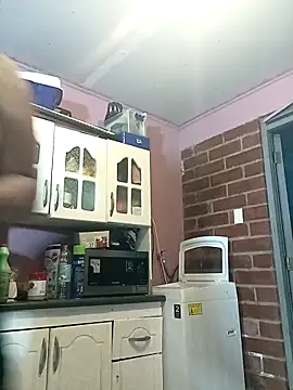 Snapshot of Hilarybunnyy chatting on February 25, 2026, 12:00 am Hilarybunnyy online show from February 25, 2026, 12:00 am