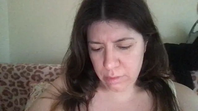 HYPHYtype online show from November 13, 2025, 6:01 pm