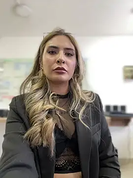 nini love01 online show from February 26, 2026, 4:18 pm