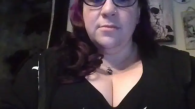 GothyBaby online show from November 30, 2025, 6:30 pm