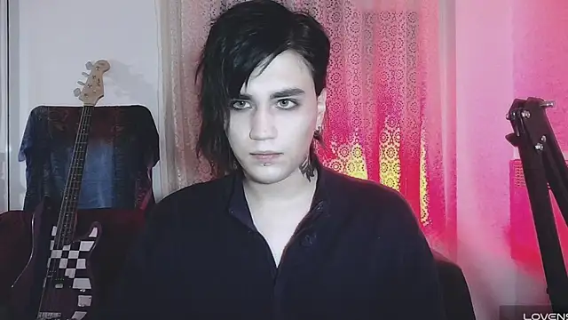 sademobeer online show from December 3, 2025, 4:24 am