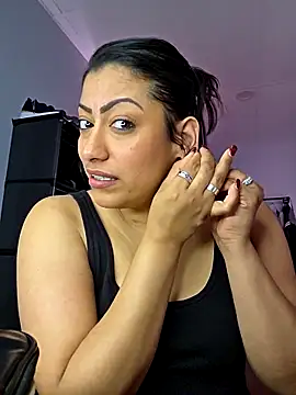 Nikkierosee online show from February 15, 2026, 3:44 pm