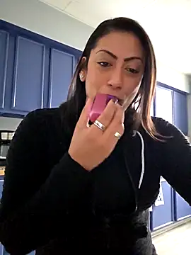 Nikkierosee online show from March 3, 2026, 3:08 pm