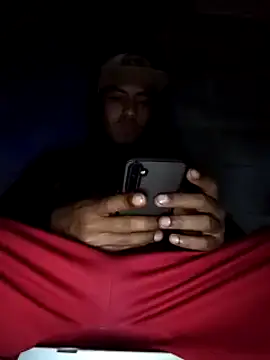 AlexAlejandro13 online show from February 26, 2025, 4:41 am