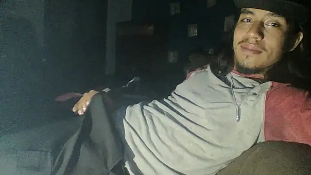 AlexAlejandro13 online show from April 15, 2026, 7:25 am