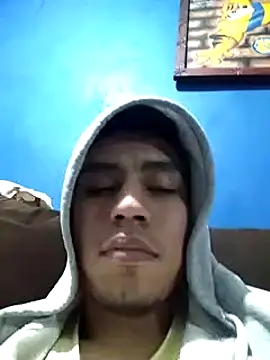 AlexAlejandro13 online show from December 26, 2024, 4:36 pm