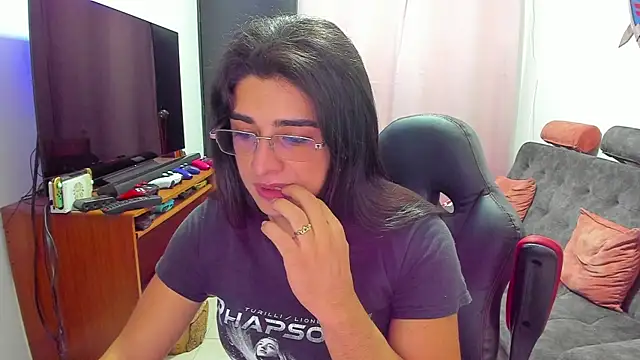 Khalifa Gold online show from March 11, 2025, 5:02 am