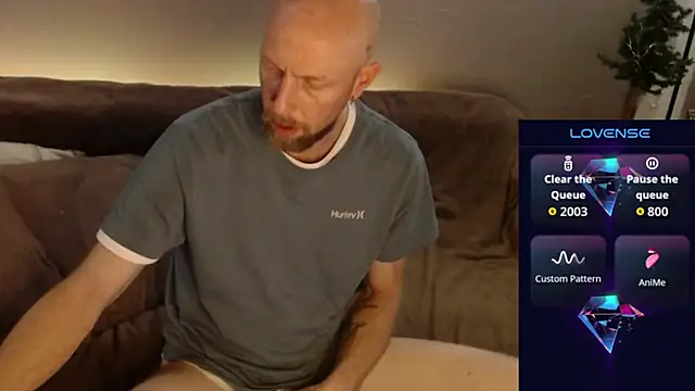 MaxRouger online show from November 19, 2025, 7:19 am