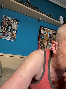 pollito1985 2 online show from March 7, 2026, 10:10 am