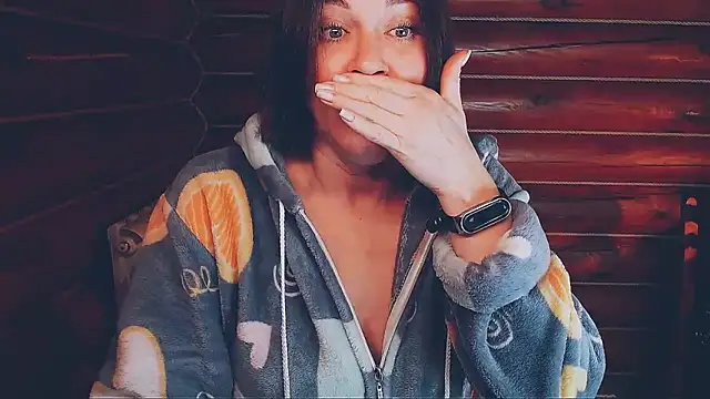 Platina Fox online show from February 5, 2026, 5:03 am