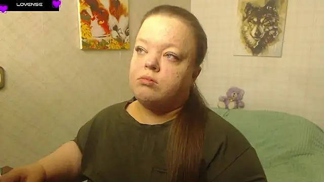 Janiffer MiMi online show from October 5, 2025, 3:47 pm