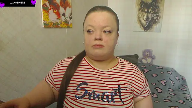 Janiffer MiMi online show from September 23, 2025, 2:24 pm