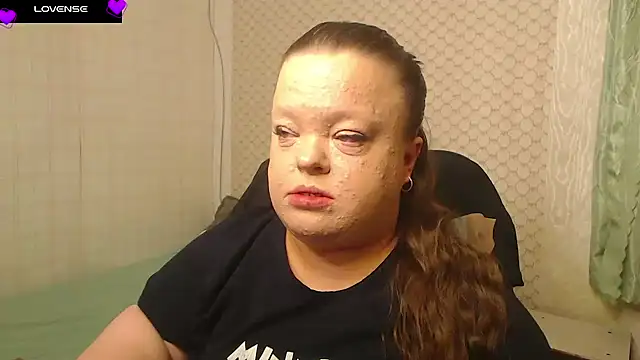 Janiffer MiMi online show from March 6, 2026, 4:02 pm