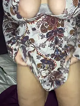 CamilaLovexoxo online show from April 5, 2026, 1:07 pm