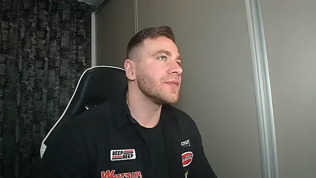 Thori92 online show from March 15, 2026, 6:04 pm