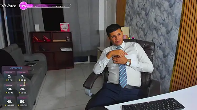 Snapshot of IreneAndGeorge chatting on December 18, 2025, 11:30 pm IreneAndGeorge online show from December 18, 2025, 11:30 pm