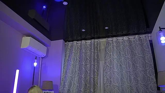 Snapshot of mandypeas chatting on February 28, 2026, 7:19 am mandypeas online show from February 28, 2026, 7:19 am