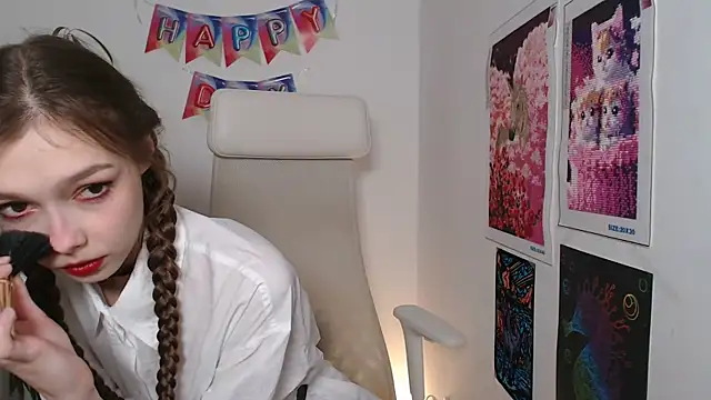 Michelle Melnss online show from December 7, 2024, 7:21 am
